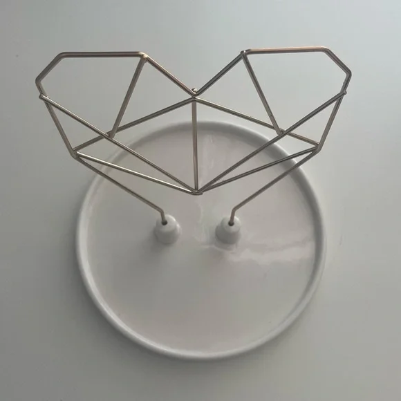 Geometric Heart Jewellery Stand - Picture 6 of 7